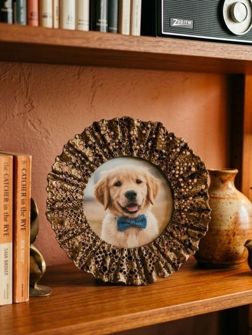 Gold Metal Round textured perforated border Lace Photo Frame Scalloped